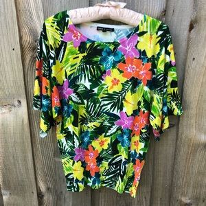 Cable & Gauge Floral Short Sleeve Sweater